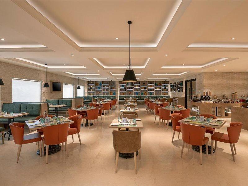 Lemon Tree Premier, New Town, Kolkata Hotel Exterior photo