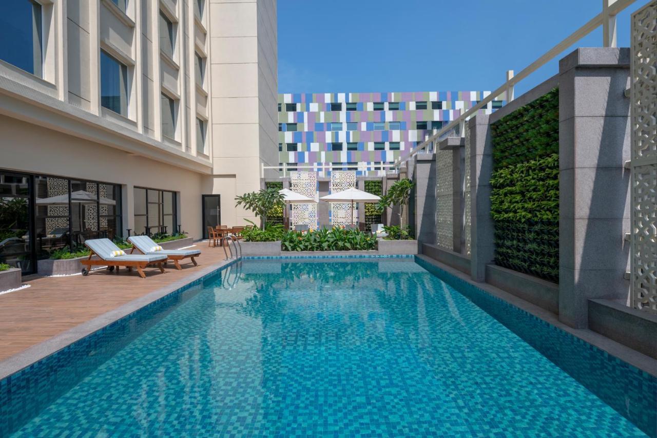 Lemon Tree Premier, New Town, Kolkata Hotel Exterior photo